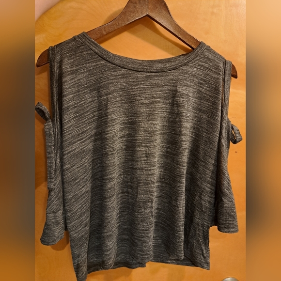 Lush top with open outer arm and ties - Picture 3 of 3